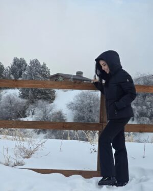 Shahzoda Instagram - Пусть сегодня будет добрым✨ #Алҳамдулиллаҳ🕊️