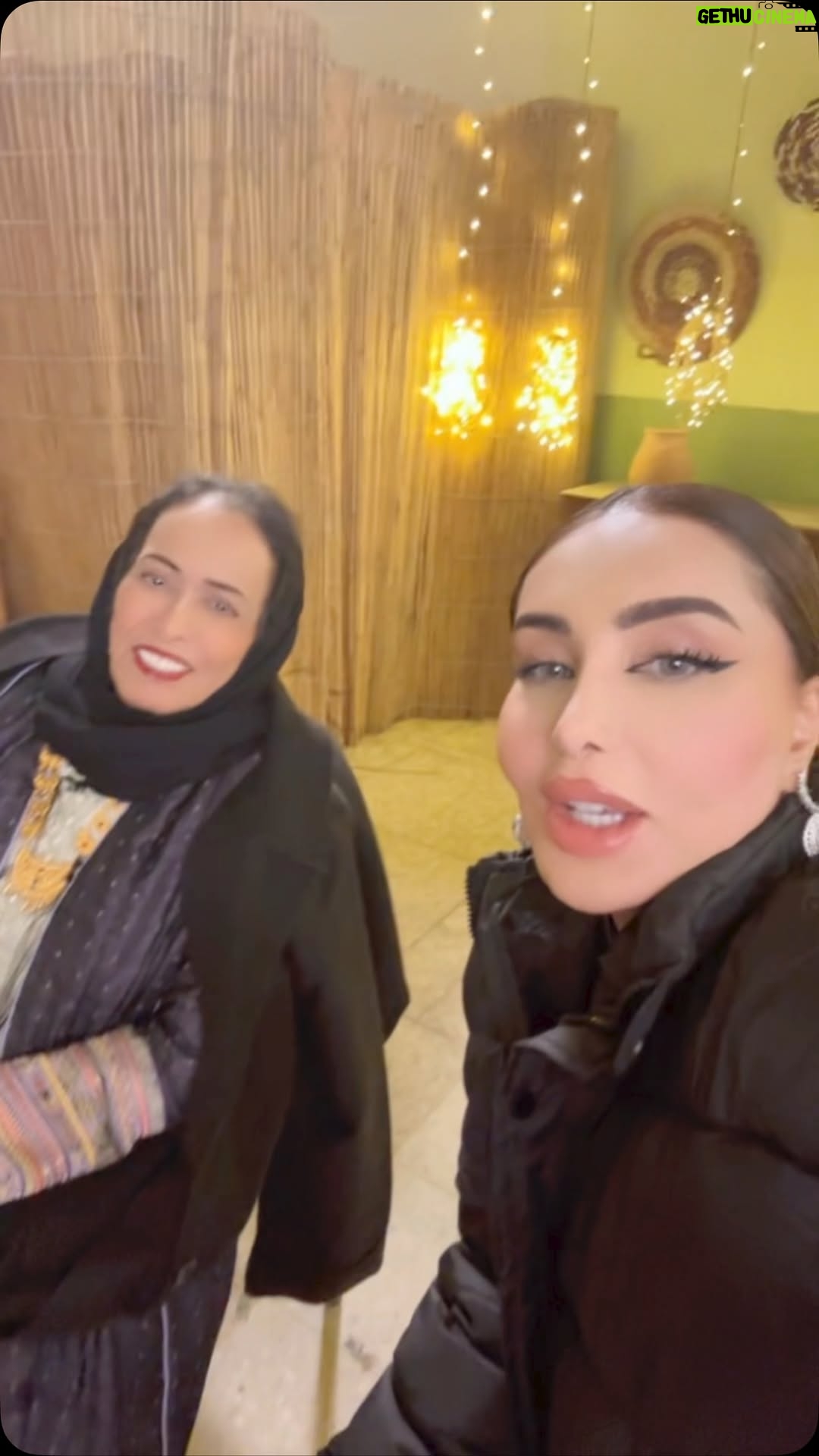 Shaima Ali - 14.5K Likes - والله انا اللي احبج يالغاليه وربي يحفظج ويعطيج الصحة والعافيه .. 💚😩
@hayatalfahad