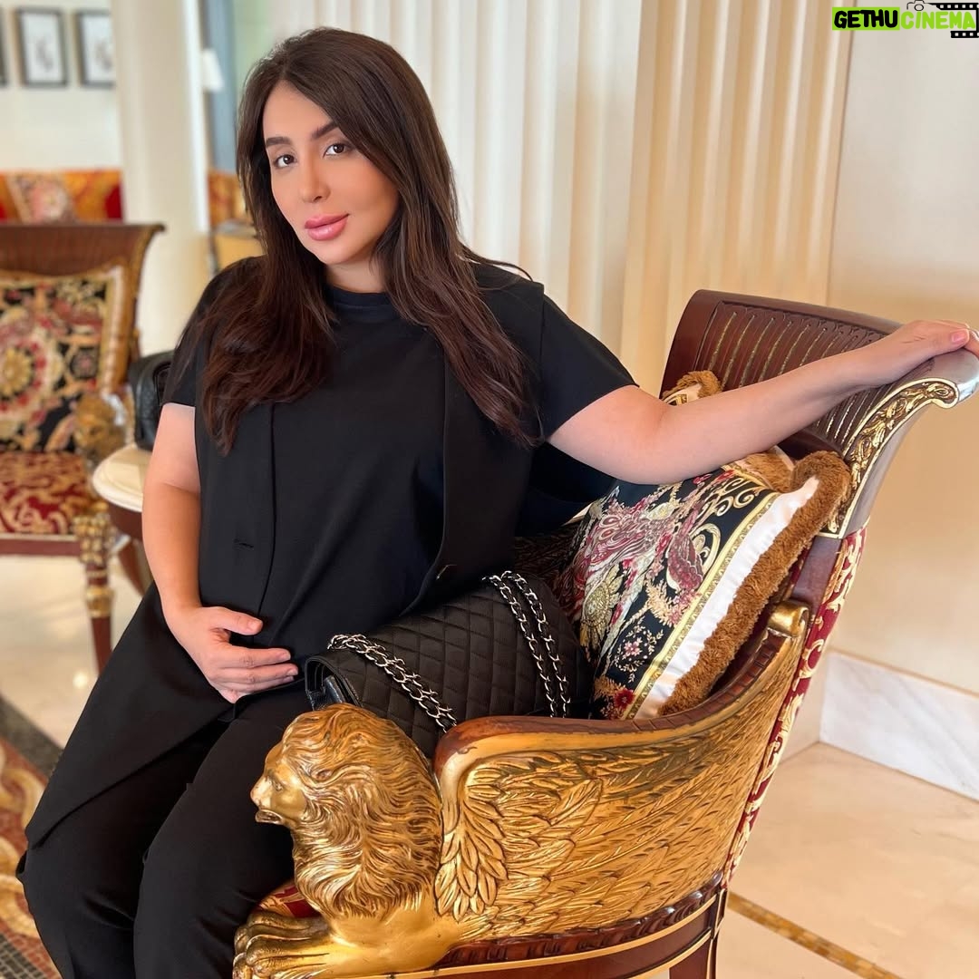 Shaima Ali - 17.9K Likes - 💚اللهم لك الحمد 💚

اللهم هون علي ما تبقى من حملي ويسر ولادتي ، واجعلها في ساعة فرج لاتعب فيها ولا مشقه ، وارزقني لذة احتضان جنيني ونحن بصحة وعافية 🙏🏻💚