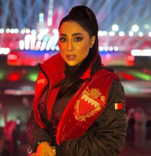 Shaima Sabt Instagram - الكل فايز وكلنا اليوم بحرين
والكاس معهم بالفرح رافعينه
الف مبروك من استاذ البحرين الوطني نحتقل مع منتخبنا