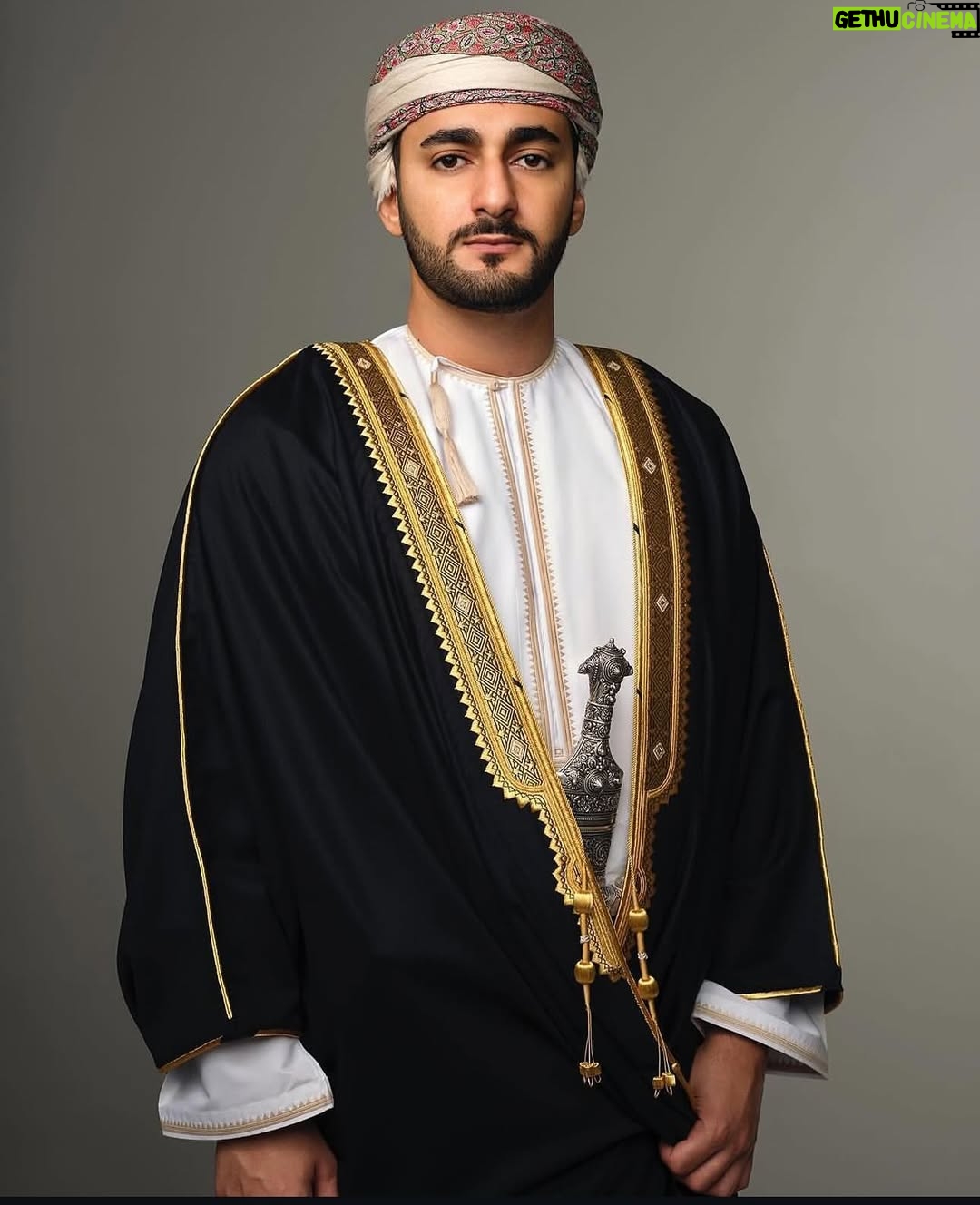 Shaima Sabt - 1.1K Likes - ‏بأسمى آيات التهاني والتبريكات لجلالة السلطان ⁧‫#هيثم_بن_طارق‬⁩ ولـ السيدة الجليلة ⁧‫#عهد_بنت_عبدالله_البوسعيدية‬⁩ حفظهما الله ورعاهما بمناسبة عقد قِران صاحب السمو السيد ⁧‫#ذي_يزن_بن_هيثم‬⁩ بن طارق آل سعيد، ولي عهد ⁧‫#سلطنة_عمان‬⁩ ، الذي جرى بقصر العلم العامر في العاصمة ⁧‫#مسقط‬⁩ نسأل الله أن يبارك لهما ويجمع بينهما في خير وسعادة ومودة دائمة … وأن يديم على الأسرة المالكة الكريمة أفراحها، اللهم اجعل بيوتهم عامرة بالسعادة والمسرات والبركه