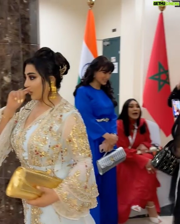 Shaima Sabt - 1.1K Likes - #الفجيرة_تجمعنا

كواليس من حفل افتتاح  #مهرجان_الفجيرة_الدولي_للمونودراما في دورته ١١ المقام في #الفجيرة

‎تفاصيل اللوك : 

‎القفطان تصميم الرائعة والمبدعة المصممة الاماراتية ريم الجسمي 

@reemaljesmi 

‎المكياج خبيرة التجميل الراقية غيداء صالحي
@ghaida_makeup 

‎الشعر الكوافيرة الخطيرة وردة

@warda_hair_style369 

‎تصوير فديو : المصور البحريني محمد بوحسين

تصوير فوتوغرافي: احمد سكاي دايف 

@royal.shooots