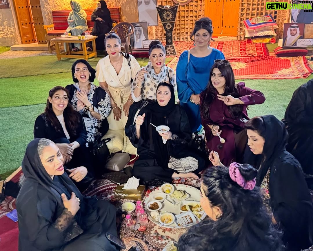 Shaima Sabt - 1.1K Likes - تغطية”  اليوم 5 “

من كواليس والعروض والفعاليات المقامة في #مهرجان_الفجيرة_الدولي_للمونودراما في دورته ١١ المقام في #الفجيرة

#الفجيرة_تجمعنا 

#مهرجان_المونودراما_الدولي 

‎

تصوير فديو : المصور البحريني محمد بوحسين

‏@piv_bh2025

#شيماء_سبت
#مشاهير_تيك_توك #اكسبلور 
#ترند #الفجيرة_تجمعنا #البحرين #السعودية #الكويت #الامارات #قطر #عمان #الترند_بطريقتنا #حركة_اكسبلور 
#الشعب_الصيني_ماله_حل 

#trend #Explore #fyp #foryoupage 
  #tiktok  #onthisday  #pourtoi #foryou  #capcut #viral #viralvideo
