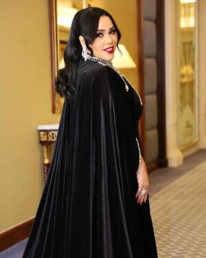 Shaimaa Saif Instagram - Make up @manargamilmakeupartist
Jewler@damasjewellery and #damasjewellery
Dress @douglaslamees @mwaz.co
Hairdresser @yasmeen_hairstylist
Nails @spatogoelite photographer @omniamousaphotographer
@layalinatentsa @theritzcarltonruh