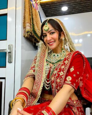 Shalini Mahhall Instagram - “Cheers to love and laughter!” ❤️✨🎬
#entertainer #shalinimahhall