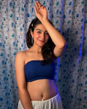 Shalvi Chauhan Instagram - Drop 🦋
.
.
#post #instafeed