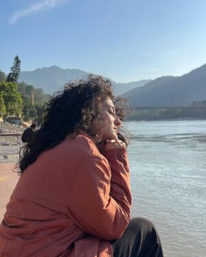 Shalvi Chauhan Instagram - I want to be here 🕊️
.
.
.
#shalvi#rishikesh #ganga