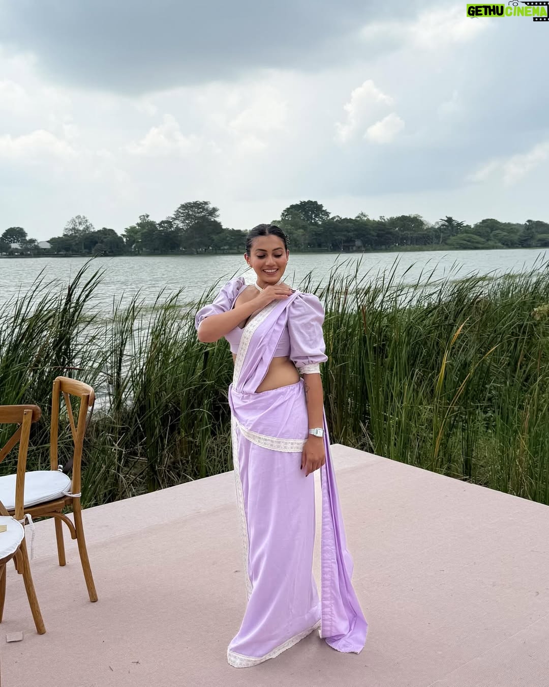 Shanudrie Priyasad - 50.1K Likes - මම නුඹෙමයි නුඹ මගෙමයි
අපි අපෙමයි හිතින් මවන්🩷

@jbyjinali ✨
