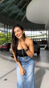 Actress Shanudrie Priyasad HD Photos and Wallpapers June 2025