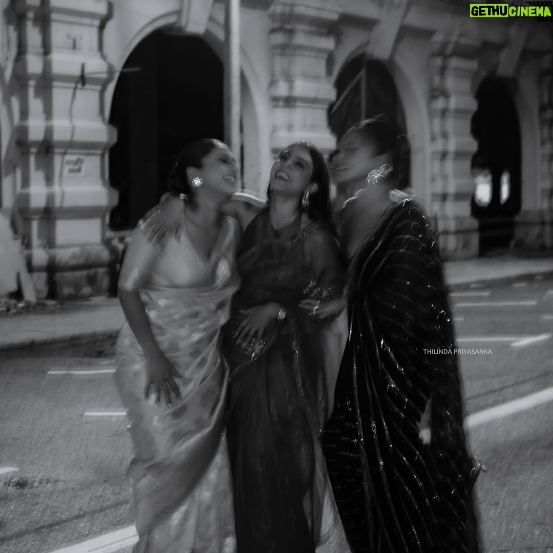 Shanudrie Priyasad - 59K Likes - It’s @dinakshie day! 🎂 

Happy birthday akkiiii! Keep spreading your light to everyone around you💓 Love youuuu…

Birthdays | siblings | sisters | celebrations