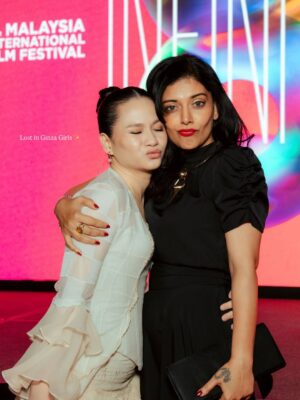 Sharifah Amani Instagram - Film festivals are also mini reunions ✨❤️✨
Swipe to last picture to see brudder terpaling fomo 😆