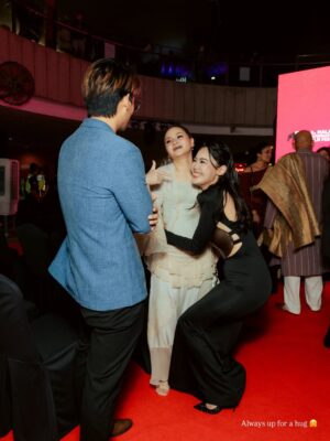 Sharifah Amani Instagram - Film festivals are also mini reunions ✨❤️✨
Swipe to last picture to see brudder terpaling fomo 😆