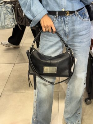 Sharifah Rose Instagram - Current obsession: leather jacket š©¶