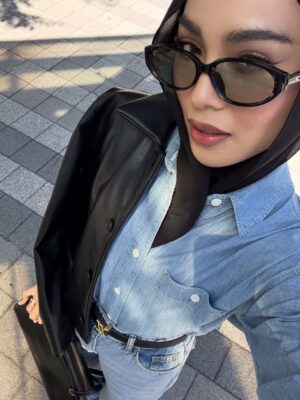 Sharifah Rose Instagram - Current obsession: leather jacket š©¶