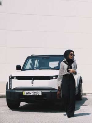 Sharifah Rose Instagram - GIVEAWAY š©· Jom test drive iCAUR 03 dengan Rose on the 21st of August at Desa Park City !
1)All you have to do is comment what you like about iCAUR 03
2) Tag 2 friends too !!
3) Follow @icaur_malaysia
Youll be able to experience obstacle course and test drive with me š«¶š½
#iCAURMY #BornToPlay #FullEVOffRoadSUV
#NewEnergyVehicle #iCAUR03
2 Winners will be selected on 19/8/2025 !! Good luck