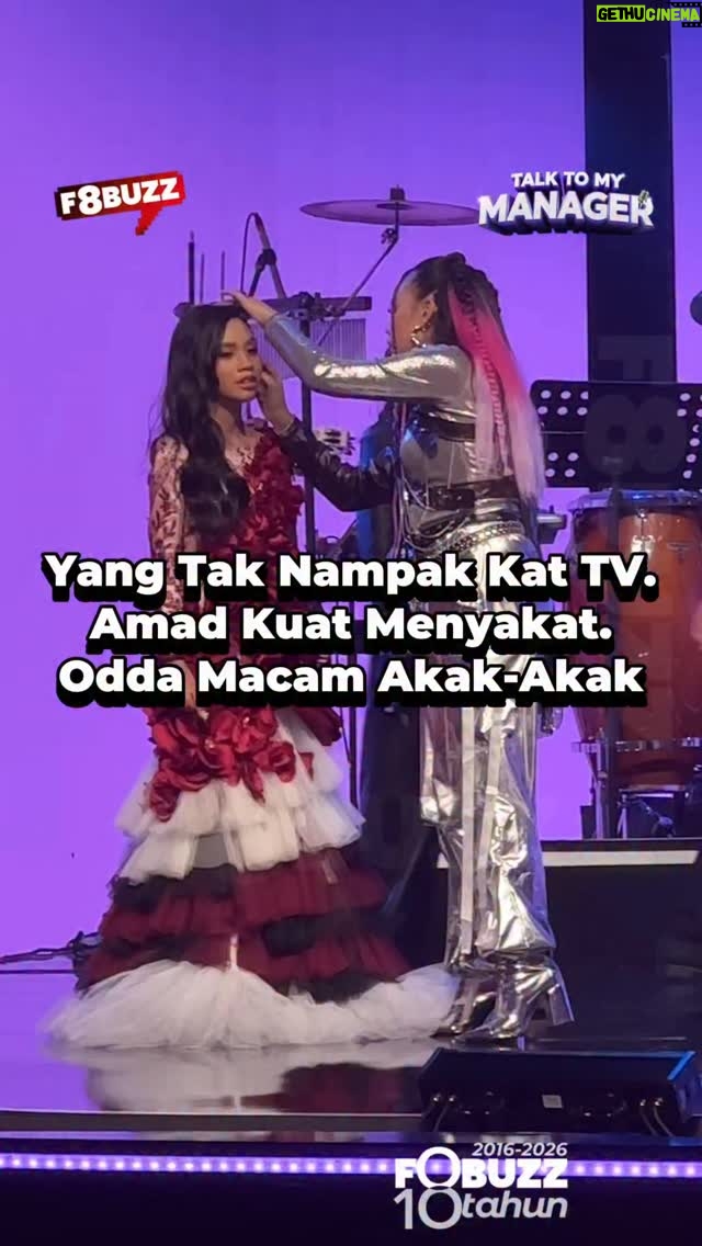 Sharifah Shahirah - 6.9K Likes - Ini belum time diaorang berlari sana sini lagi 😅😊🥰

🎤✨ Talk To My Manager minggu keempat!

Saksikan tujuh gandingan hebat ibu bapa selebriti dan anak mereka: Siti Saerah & Amad, Ameng & Ammar, Sharifah Shahirah & Auddra, Shuib & Thalita, Sharifah Zarina & Athalia, Ina Naim & Hadie, serta Liza Hanim & Marsya.

Setiap pasangan berjuang bukan sekadar dengan bakat, tapi strategi pengurusan daripada orang tersayang!

📅 Setiap Ahad 
⏰ 9 malam
📺 Astro Ria (CH.104) • Astro Go • sooka

👑 Hos: Datuk Aznil Hj. Nawawi
Juri: Che Puan Sarimah & Dato’ AC Mizal

#f8buzzhiburan #TalkToMyManager #AstroRia #RealityShow #auddra #thalita