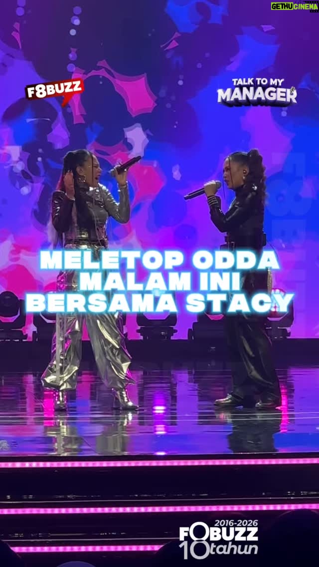 Sharifah Shahirah - 8.4K Likes - Berdua, bergabung, meletop! 💃🏻💪🏻 Auddra X Sharifah Shahirah feat. Stacy

🎤✨ Talk To My Manager minggu keempat!

Katanya ada penyingkiran? Siapakah yang pertama?

Saksikan lapan gandingan hebat ibu bapa selebriti dan anak mereka: Siti Saerah & Amad, Ameng & Ammar, Aziz M. Osman & Ara Aziz, Sharifah Shahirah & Auddra, Shuib & Thalita, Sharifah Zarina & Athalia, Ina Naim & Hadie, serta Liza Hanim & Marsya.

Setiap pasangan berjuang bukan sekadar dengan bakat, tapi strategi pengurusan daripada orang tersayang!

📅 Setiap Ahad 
⏰ 9 malam
📺 Astro Ria (CH.104) • Astro Go • sooka

👑 Hos: Datuk Aznil Hj. Nawawi
Juri: Che Puan Sarimah & Dato’ AC Mizal

#f8buzzhiburan #TalkToMyManager #AstroRia #RealityShow #stacy