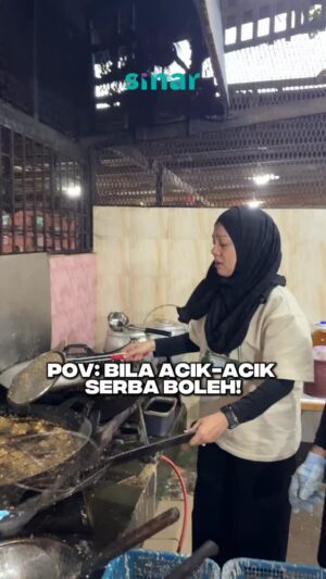 Sharifah Shahirah Instagram - Aura acik-acik bila masuk dapur memang lain macam lah eh! Tak boleh kena tinggal sekejap, terus buat task lain 😂 

#SINARKongsi #SINARMuzikRetroTerbaik #SINARKeTerengganu