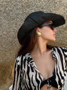 Actress Sharon Fonseca HD Photos and Wallpapers September 2025
