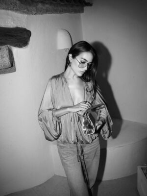 Sharon Fonseca Instagram - Night looks from these days 🤍🥰
——
Algunos looks de noche de estos días 🤍🥰