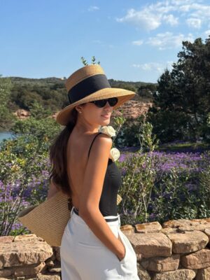 Sharon Fonseca Instagram - Some of my favorite accessories, I worn over and over again this month. Was in full color mode 🥰😏🩷
——-
Algunos de mis accesorios favoritos de este mes, que use una y otra vez. Como pueden ver estaba sintiendo el color 🥰😏🩷