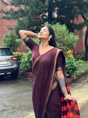 Sharon Gaikwad Instagram - Maroon is love 🥰❤️