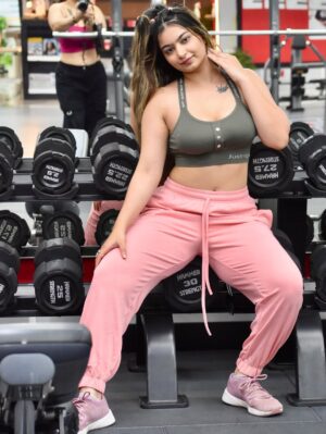 Sharwari Gujar Instagram - 🍑
#gym #fitnessmotivation #fitnesslife #fitness #trainer #gymgirl #healthy #india #workout #workoutmotivation