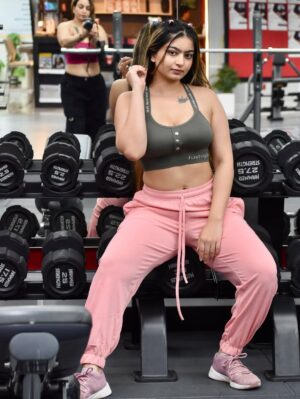 Sharwari Gujar Instagram - 🍑
#gym #fitnessmotivation #fitnesslife #fitness #trainer #gymgirl #healthy #india #workout #workoutmotivation