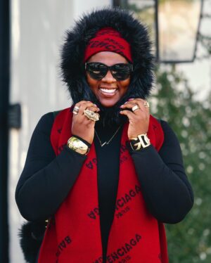 Shauwn Mkhize Instagram - Commanding the moment, quietly and powerfully ❤️🖤 ,stepping out in my favourable mood bold and calm #MyWorldMyRules #KwaMamkhize