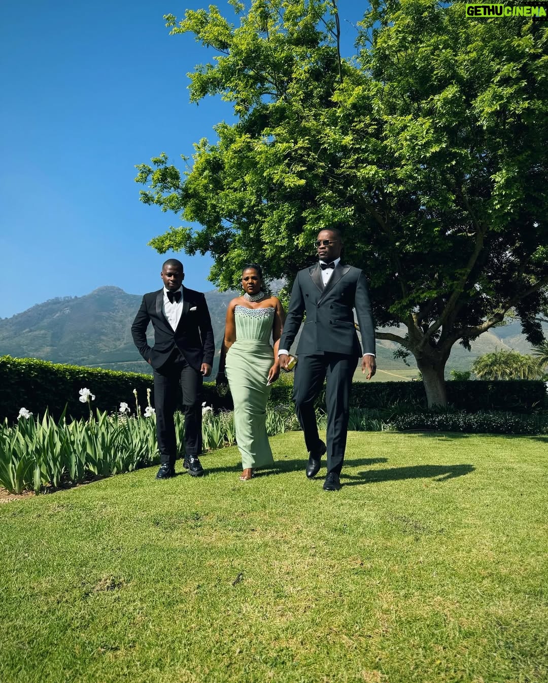 Shauwn Mkhize - 173.9K Likes - ENCHANTING 🪄💚💚💚

#Kwamammkhize #MyWorldMyRules #KeepOnMoving #HappySunday