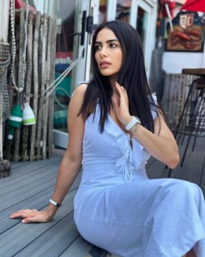 Shayma Helali Instagram - 🦞🤍🔥
#SH #shaymahelali #شيما_هلالي