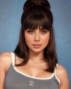 Shaymaa El Kuwaitia Instagram - 90s yearbook
بوست من بعد شهر مع الهبه عاد صج بالتسعينات جم كانت اعماركم 🤣 نص اللي منزلين نفس هالبوست مواليد التسعينات خل اشوف انتو اي مواليد !!