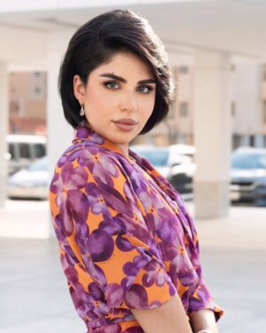 Shaymaa El Kuwaitia Instagram - إطلالتي في أول حلقة من برنامج ( ٢٠ ثانية )
اللي انعرض يوم الجمعة على شاشة تلفزيون دولة الكويت
Outfit : @carolinaherrera
Makeup artist : @lailamakeup
Hairstyle : @lpbkuwait
Stylist : @musaed.d
يمكن اول مره البس هالألوان
بس لأني أحب التغيير و أثق بذوق الستايلست المبدع مساعد الصقر
و اختياراته لي دائما ناجحة و موفقة
انتو شرايكم حبيتوا ال look ؟
#شيماء_سليمان #سبانيولي #ما_نسيتك #بل_هذا_الحب #shaymaa_sulaiman #spanioly #اغاني #موسيقى #حفلات #اعراس #فن #music #songs #اسبانيا #Spain #flamengo #القادم_أجمل