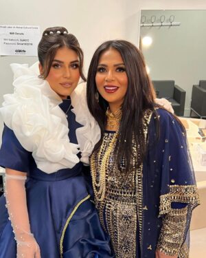 Shaymaa El Kuwaitia Instagram - و اختم صور اليوم بصورة تجمعني مع قيثارة الخليج الحنان والذوق و الطيبة كلها ام حنين الفنانة
🤍 نوال 🤍