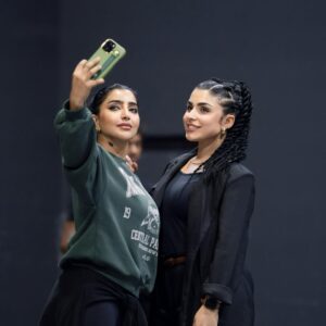 Shaymaa El Kuwaitia Instagram - بعد ساعة بالضبط خلو عينكم على حساب
@cowboy_kw في مفاجأة راح تحبووونها