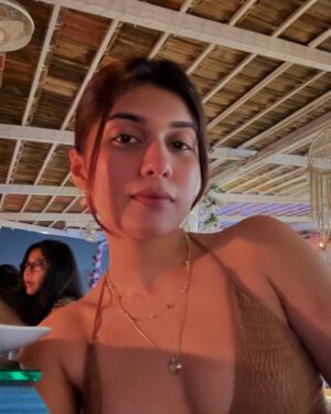 Sheetal Musterya Instagram - 🤎🌻