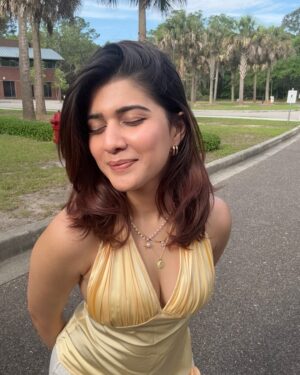 Sheetal Musterya Instagram - Reminder: Don’t forget to sunscreen up before you step out! 🧴💛
