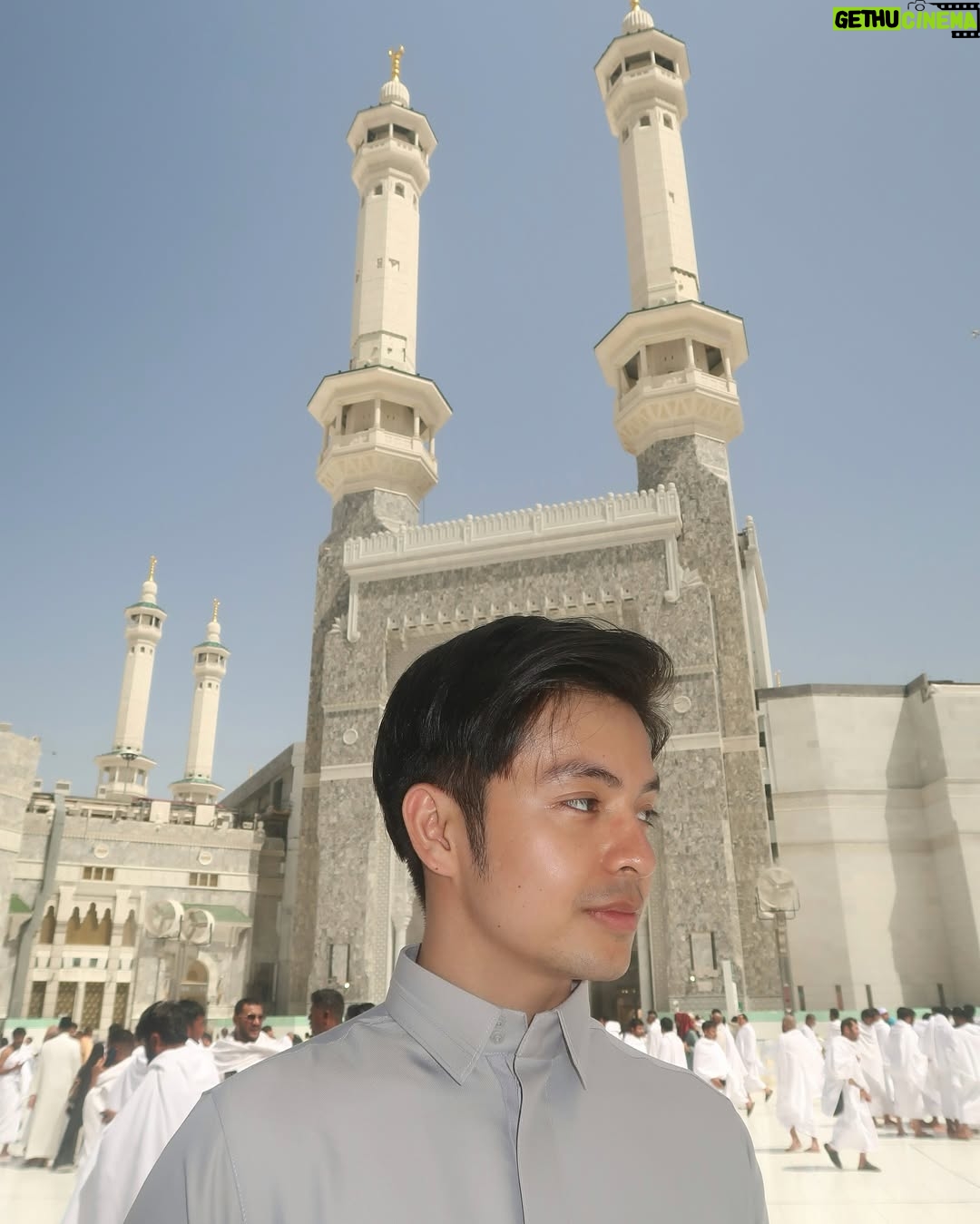 Shenina Cinnamon - 1.8 Million Likes - عِيد مُبَارَك
Alhamdulillah tahun ini bisa lebaran di tanah suci dan melaksanakan umroh, bismillah semoga secepatnya bisa kembali lagi🤍 
Minal Aidin Wal Faidzin. Mohon Maaf Lahir dan Batin 🙏🏽