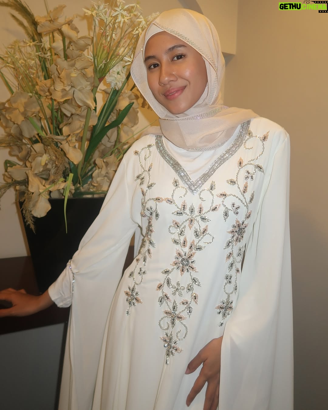 Shenina Cinnamon - 1.8 Million Likes - عِيد مُبَارَك
Alhamdulillah tahun ini bisa lebaran di tanah suci dan melaksanakan umroh, bismillah semoga secepatnya bisa kembali lagi🤍 
Minal Aidin Wal Faidzin. Mohon Maaf Lahir dan Batin 🙏🏽