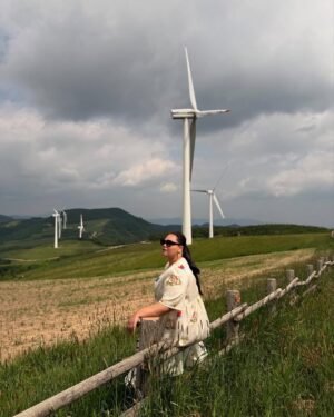 Sherry Alhadad Instagram - J U N E in Gangwon, South Korea 🩵
1. Pyeongchang MONA YongPyeong
2. Hani Lavender Farm, Goseong
3. Riverain Cafe, Chuncheon
4. Wonju Sageumsan Suspension Bridge
5. Samyang Round Hill Ranch
6. Oak Valley Resort, Wanju
7. Mount Seorak
#VisitGangwonYear #gangwontour #FlyAirAsia @visitgangwon_en @gogogangwon @kto_malaysia @flyairasia