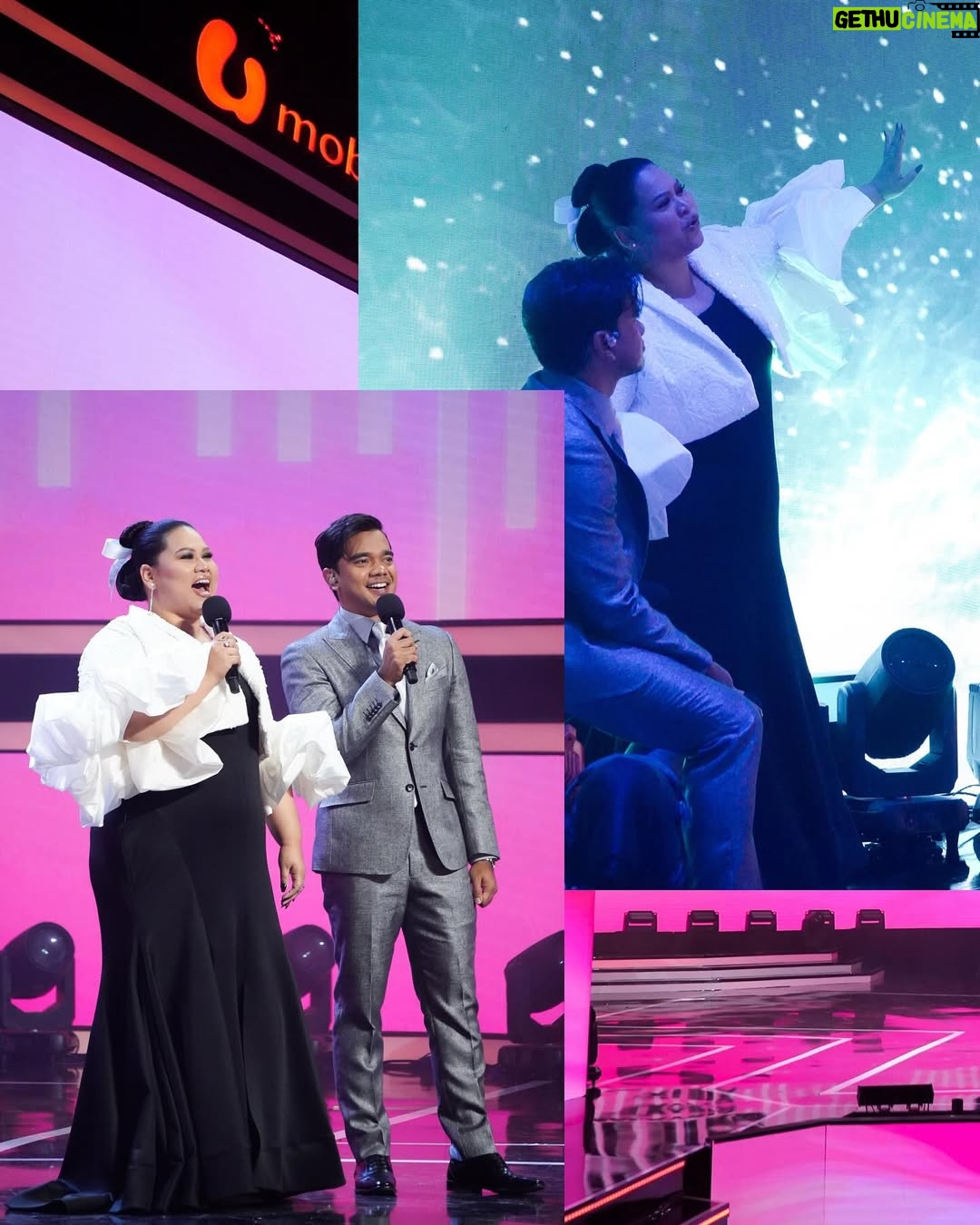 Sherry Alhadad - 812 Likes - RTS W6 🎤 #raisethestarmalaysia 
Glamtheme #kepukkepukmenarik Sherry In @mode.miroljonit 
.
@abidinkhairul 
🎀 @artedenarmi 
@arymuzamer 
@hamidijamili 
@ryanmohamad