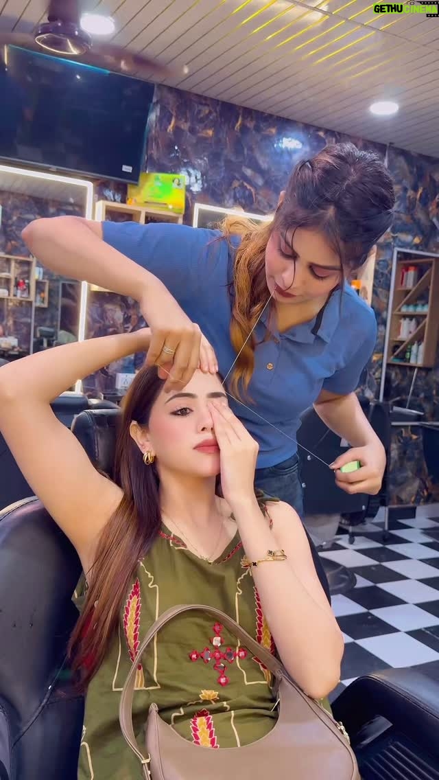 Shiba Khan - 420.3K Likes - Women🤣
:
:
: #comedy #funnyreels #viralvideos #foryoupage #explorepage #featurethis #shibakhan