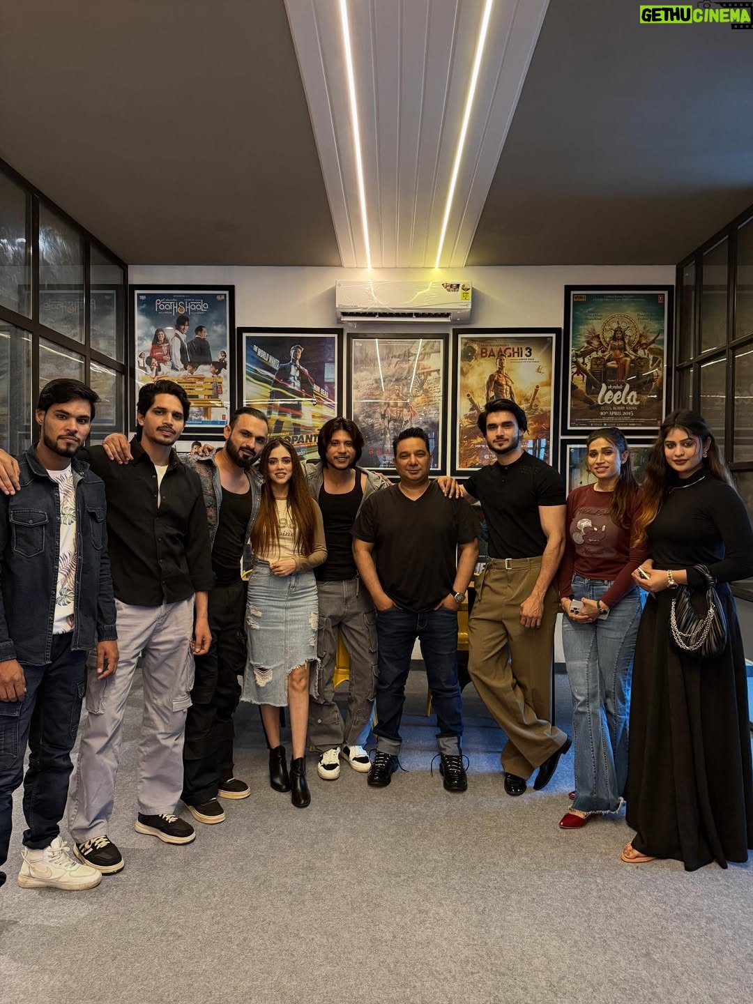 Shiba Khan - 42.1K Likes - Sir it was a great honor to be invited to your office. We are truly grateful to you for graciously sparing your valuable time for us . Your words and presence were truly inspiring, and we deeply appreciate this privilege.

With utmost respect and gratitude,
Thank you so much ❤️
.
#explore #bollywood #instagram