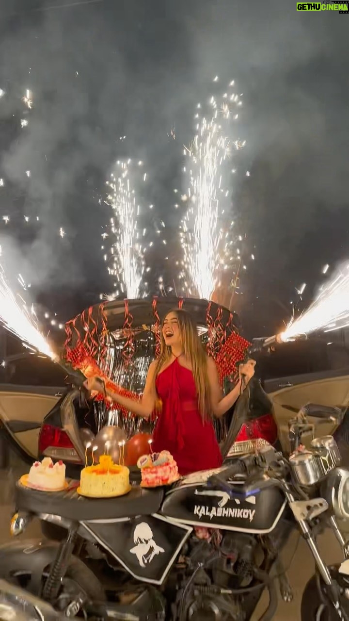 Shiba Khan - 342.9K Likes - 12 am birthday celebration❤️‍🔥🥂