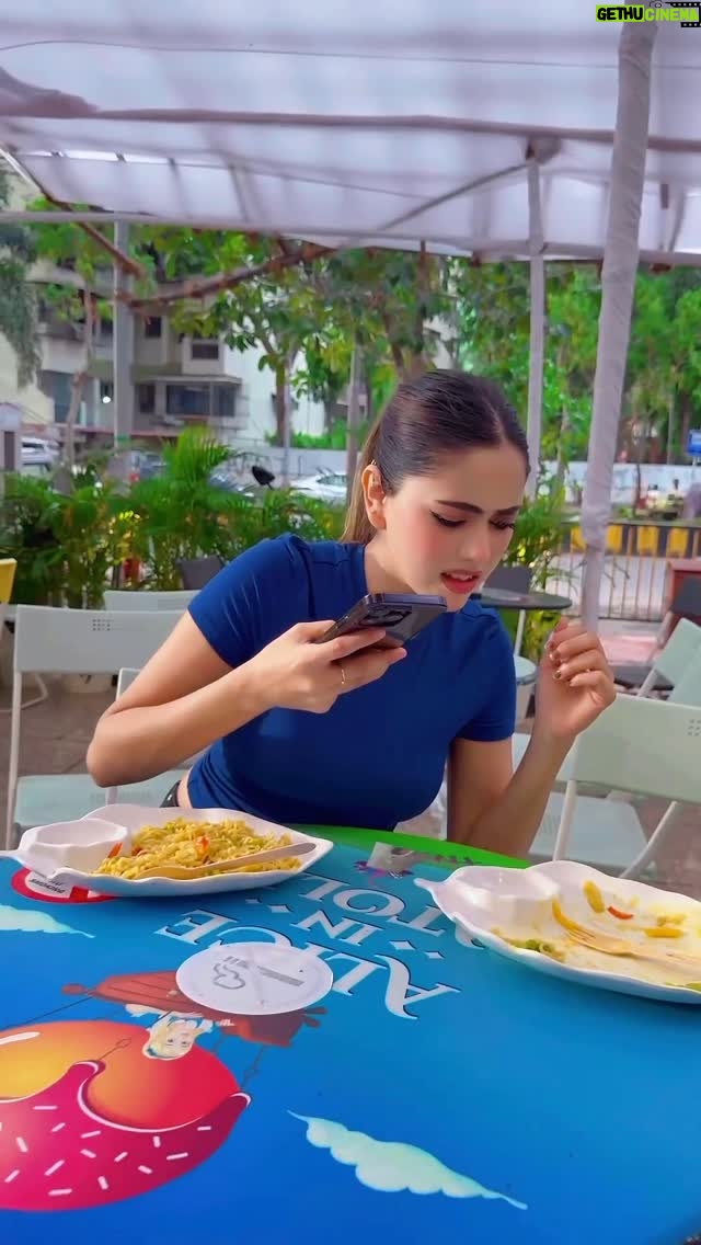 Shiba Khan - 46.9K Likes - Photos lete hi khatam😟
:
:
: #comedy #funnyreel #foryoupage #explorepage #shibakhan #viralvideos #featurethis 
: