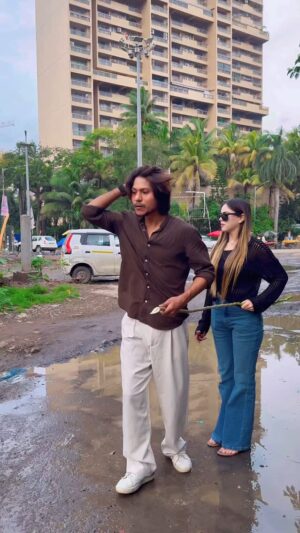 Shiba Khan Instagram - Maine ise hi andha bana diya🤣
:
:
: #comedy #funnycomedy #foryoupage #explorepage #viralvideos #featurethis #shibakhan
:
