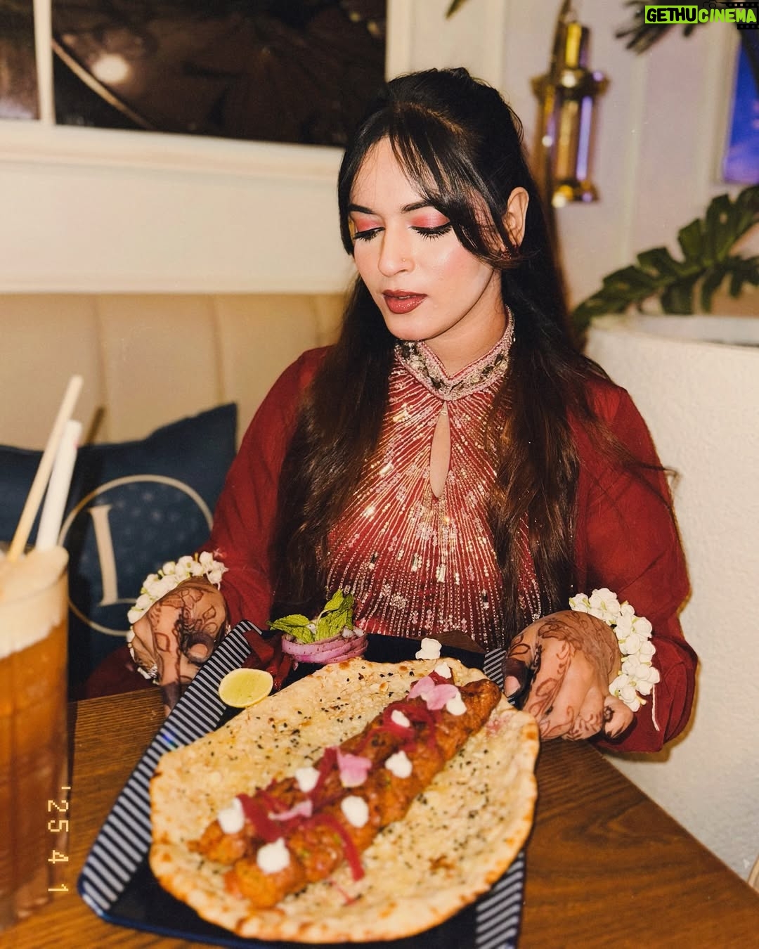 Shifu Memon - 55.2K Likes - Served Iftaar- Now Serving Looks..🍒👠🪞
.
Outfit From- @mahamspret ❤️
.
#shifuains #eidmubarak #2025 
#foryou #eidoutfit #explorepage✨ #explore #bekind #instagrowth