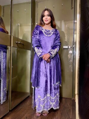Shifu Memon Instagram - Drop anything that’s purple in the comment section..🥰
.
Outfit by- @mahamspret 💕
.
#shifuians #instagram #foryou #explorepage✨ #explore
