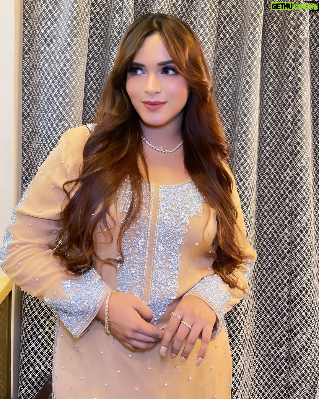 Shifu Memon - 61.9K Likes - Eid-Ul-Adha Mubarak Aap Sabhi Ko..🫶
Allah hum sab ki qurbaniyo ko qabool kare Ameen.
Dua mai yaad rakhna guys. Or MashaAllah bolna pic dekhna warna kal pimples aajayenge..😂
.
Makeup- @beautyzone_makeuphair 
Dress- @zarkash_official 
.
#shifuians #eidmubarak #2024 #foryou #foryoupage #explorepage #explorepage✨