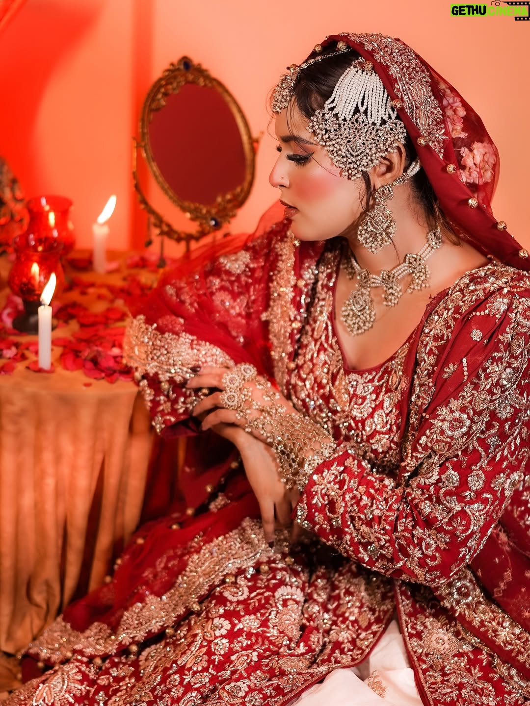 Shifu Memon - 66.6K Likes - Tose Naina Laage Piya Saware..🫠✨
.

Shotby: @nehal_photography__ 
Makeup: @glambymehvishkhan 
Outfit: @ghazalibridals 
Jewellery: @redone_jewellery 

.

#shifuians #instagram #bridal #makeup #foryou #explorepage✨ #explore